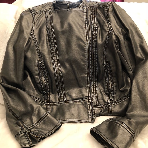 Calvin Klein leather Jacket - Picture 6 of 9